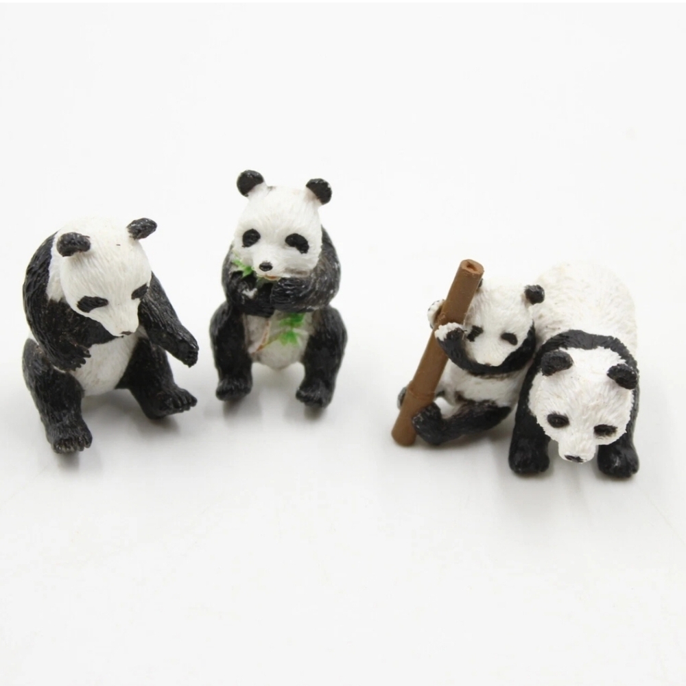 Safari Ltd LOT of 4 Panda Mini Figures Toys Figurines Animal Collection Pre-owne
